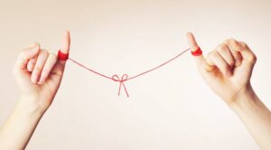 Duyên tiền kiếp là gì? Giải mã mối nhân duyên xuyên kiếp theo quan niệm Phật giáo và phong thủy